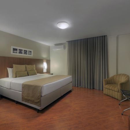 Hotel Deville Curitiba Dış mekan fotoğraf