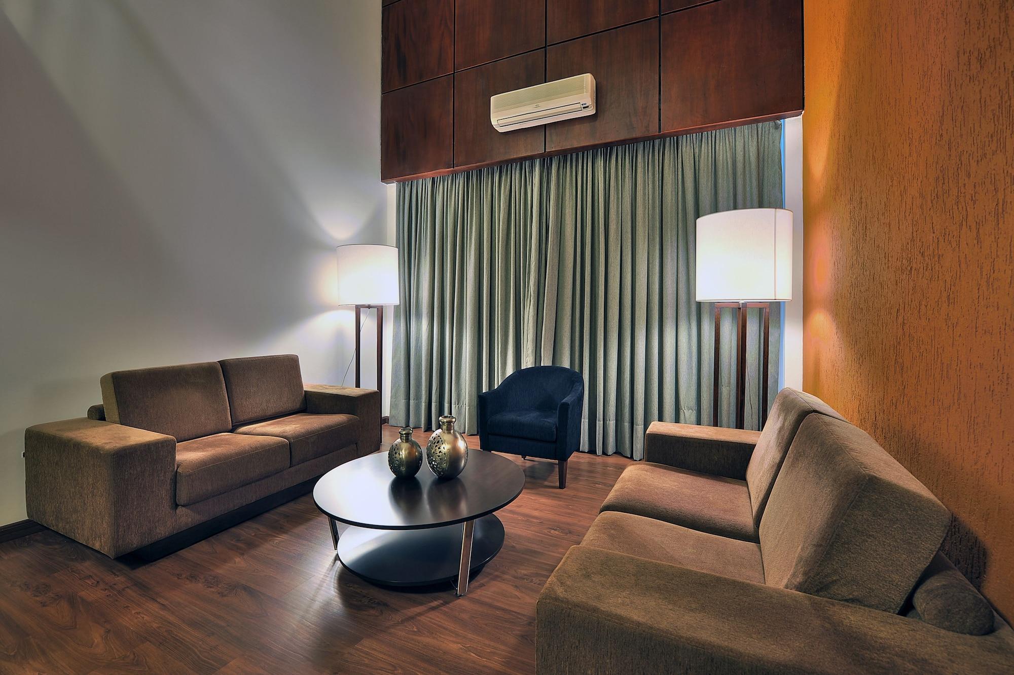 Hotel Deville Curitiba Dış mekan fotoğraf