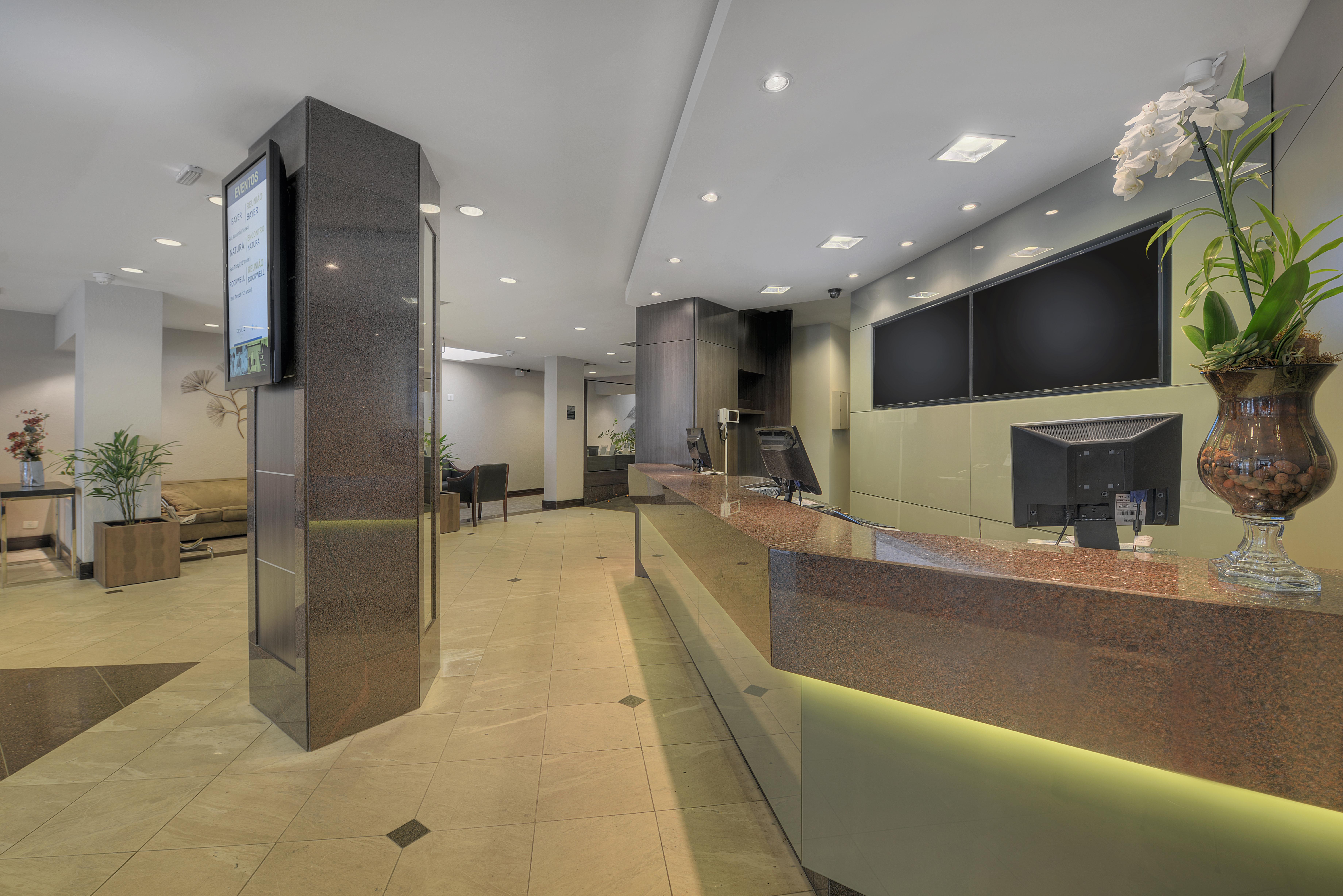 Hotel Deville Curitiba Dış mekan fotoğraf