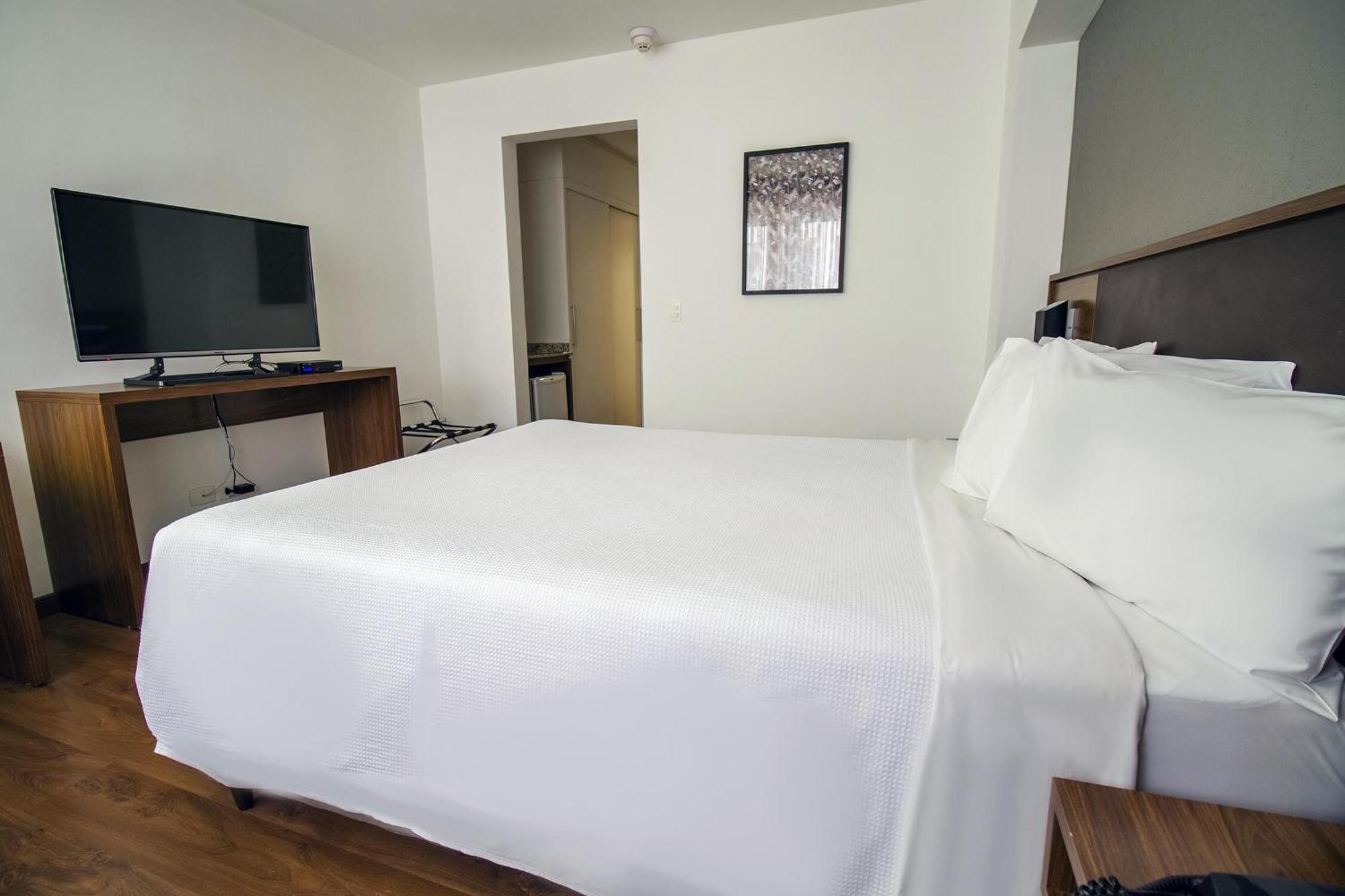 Hotel Deville Curitiba Dış mekan fotoğraf
