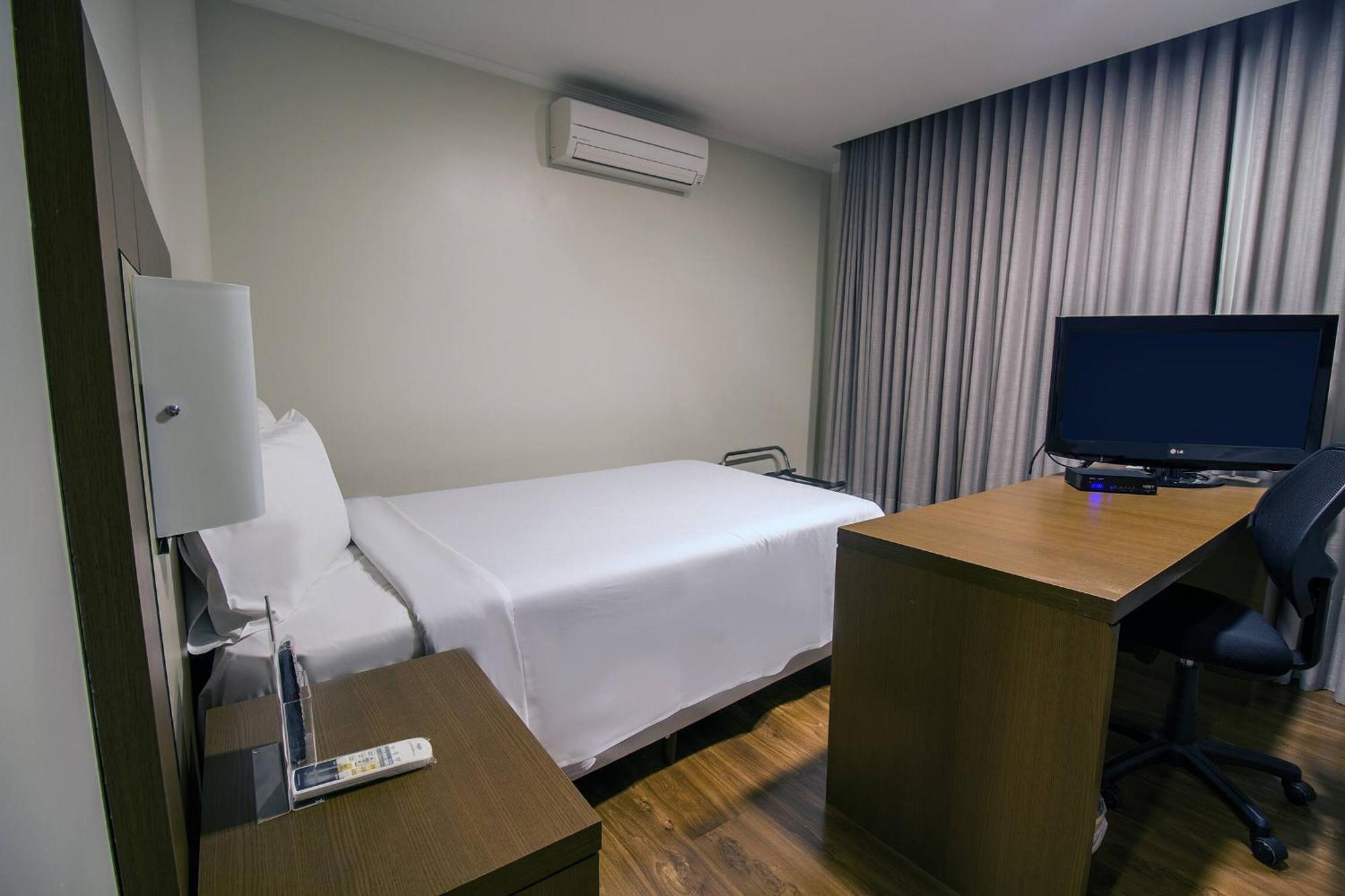 Hotel Deville Curitiba Dış mekan fotoğraf