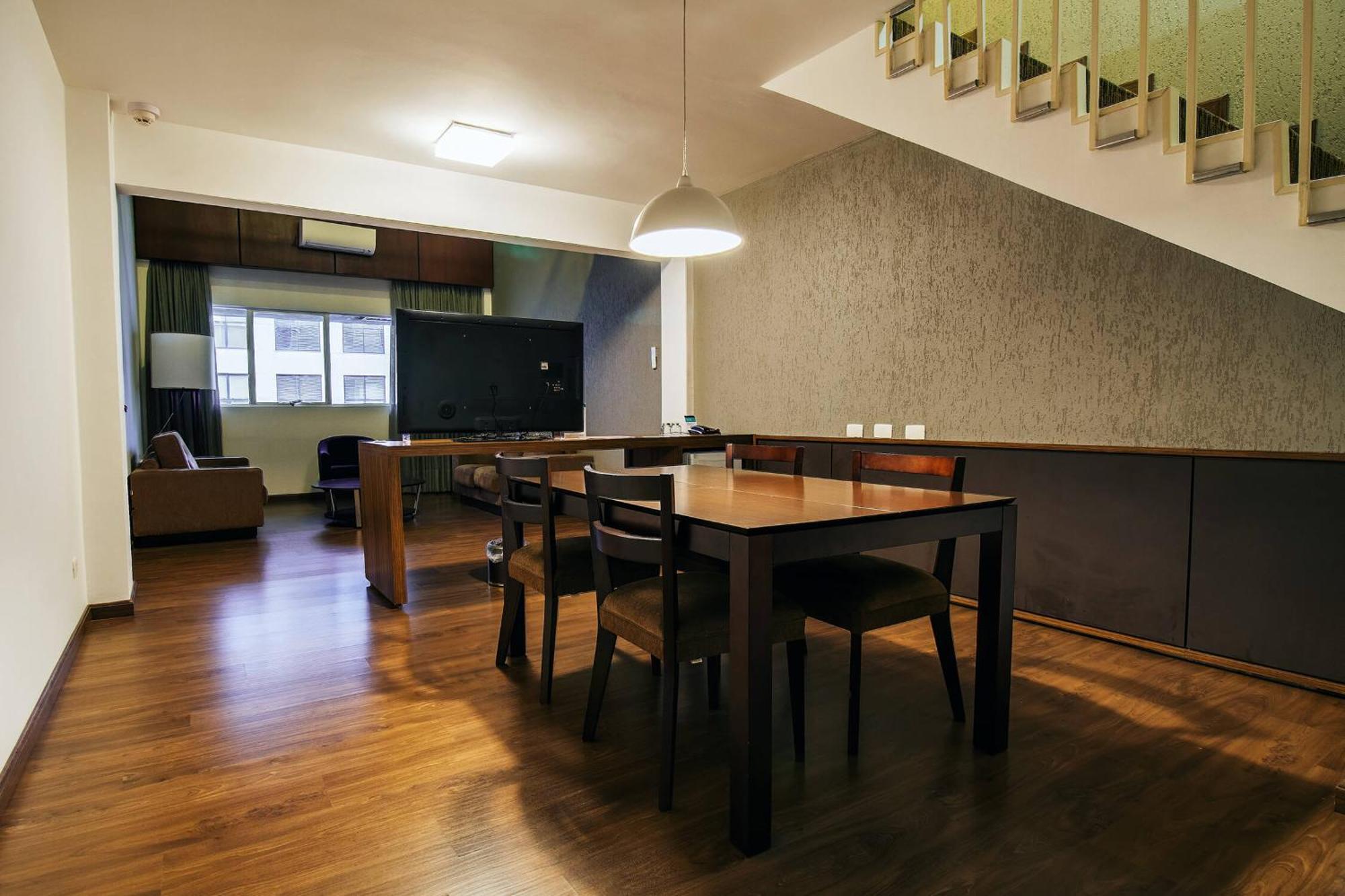Hotel Deville Curitiba Dış mekan fotoğraf