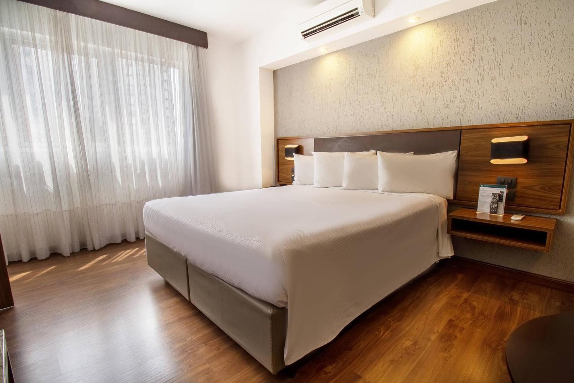 Hotel Deville Curitiba Dış mekan fotoğraf