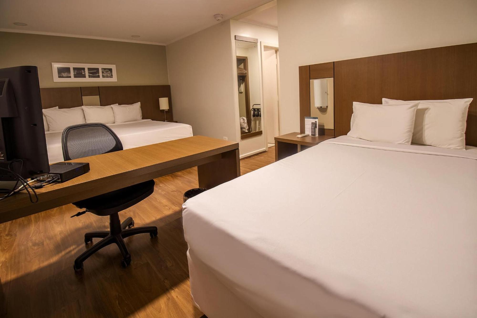 Hotel Deville Curitiba Dış mekan fotoğraf