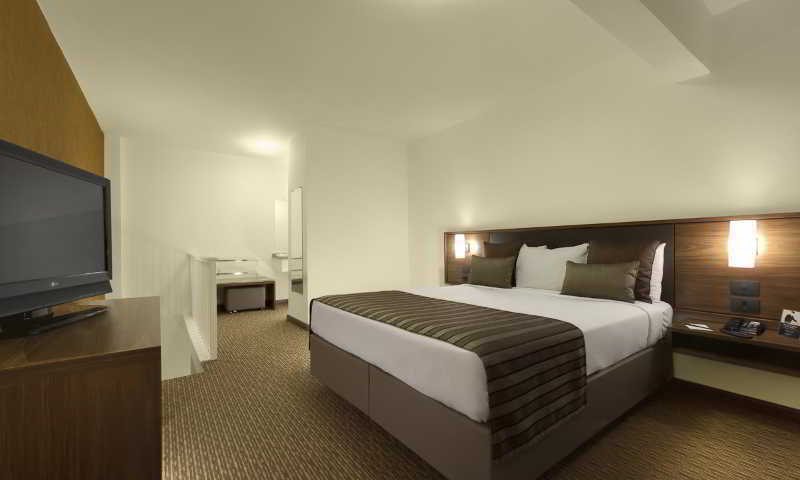 Hotel Deville Curitiba Dış mekan fotoğraf