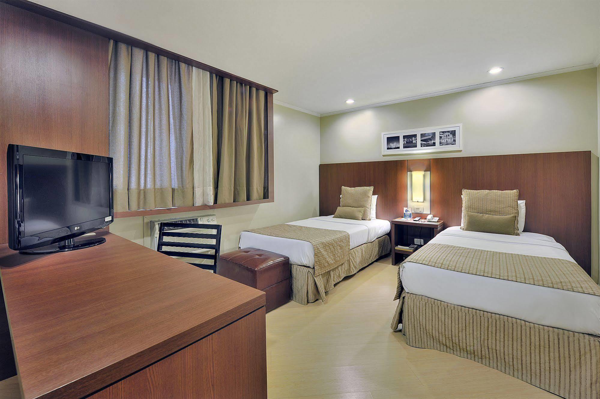 Hotel Deville Curitiba Dış mekan fotoğraf